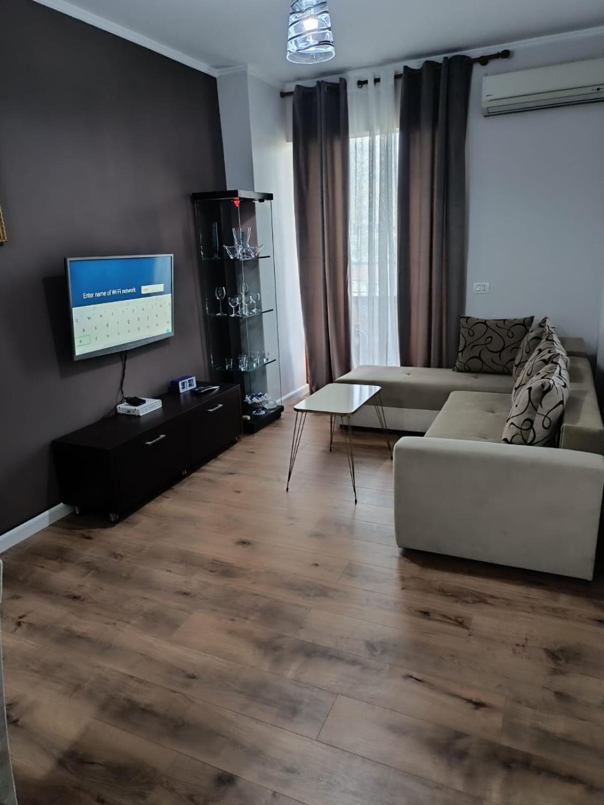Holiday Apartment * Durrës